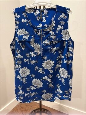 Floral Zip-Front Sleeveless Camisole - Blue and White